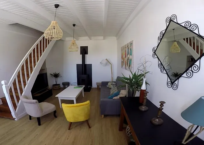 La Cousinade No 누아르무티에 앙 릴